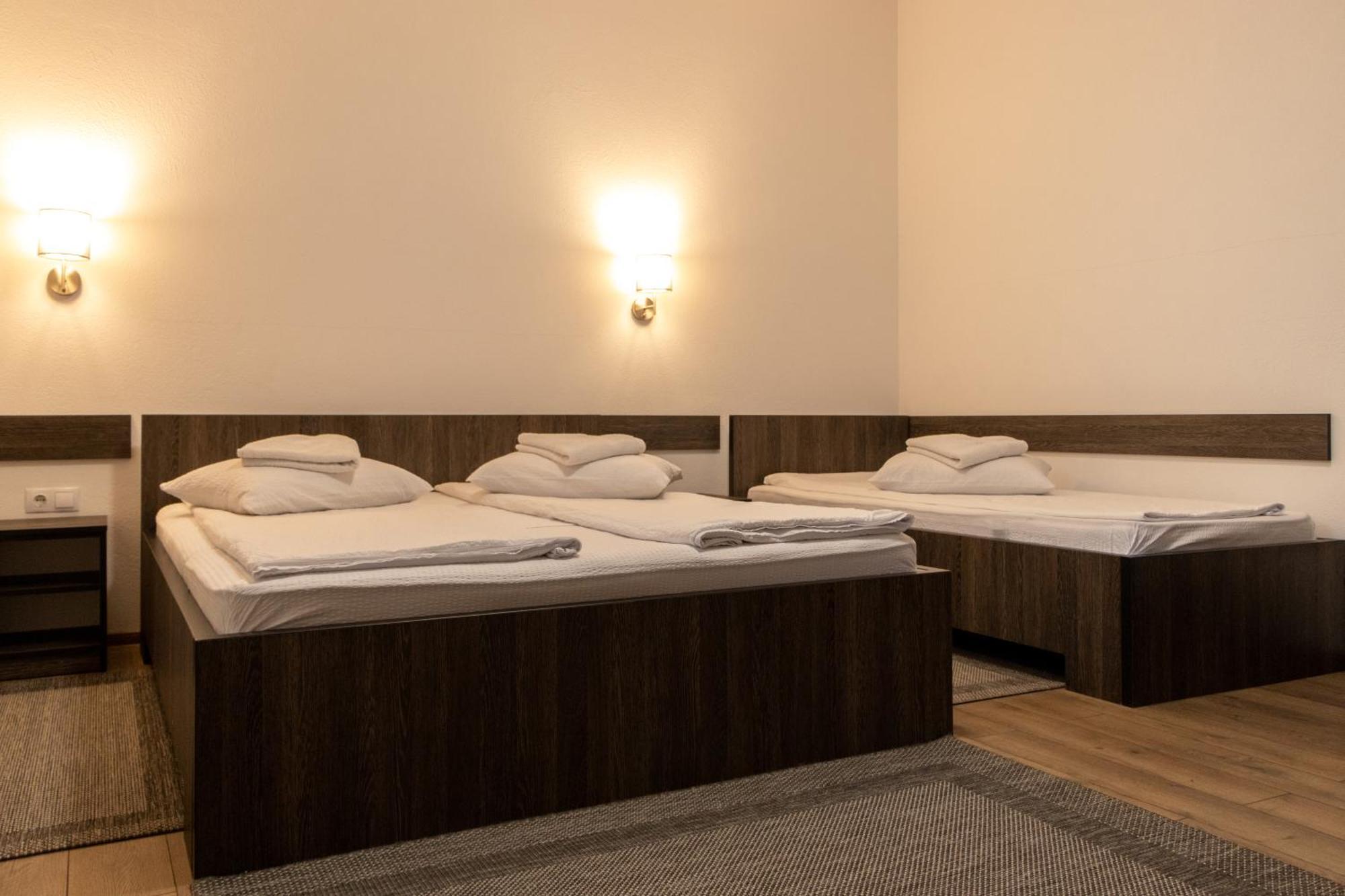 Hotel Tranzit Одореу Секуеш Екстериор снимка