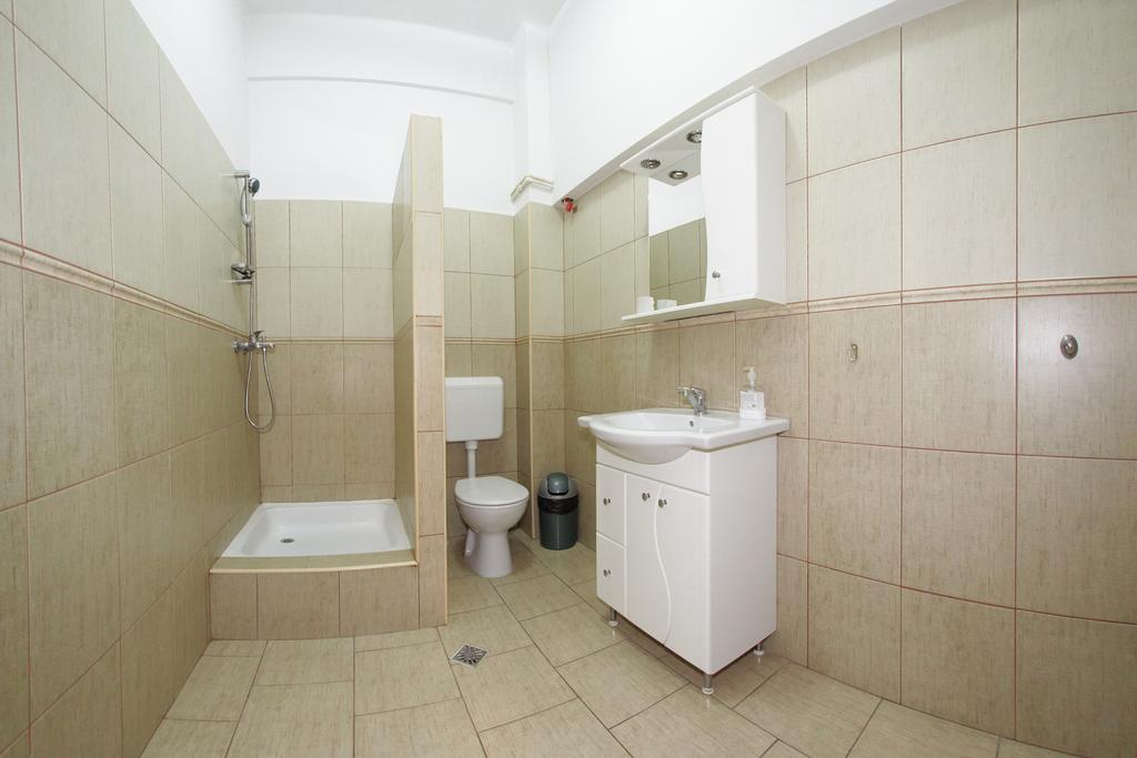 Hotel Tranzit Одореу Секуеш Стая снимка
